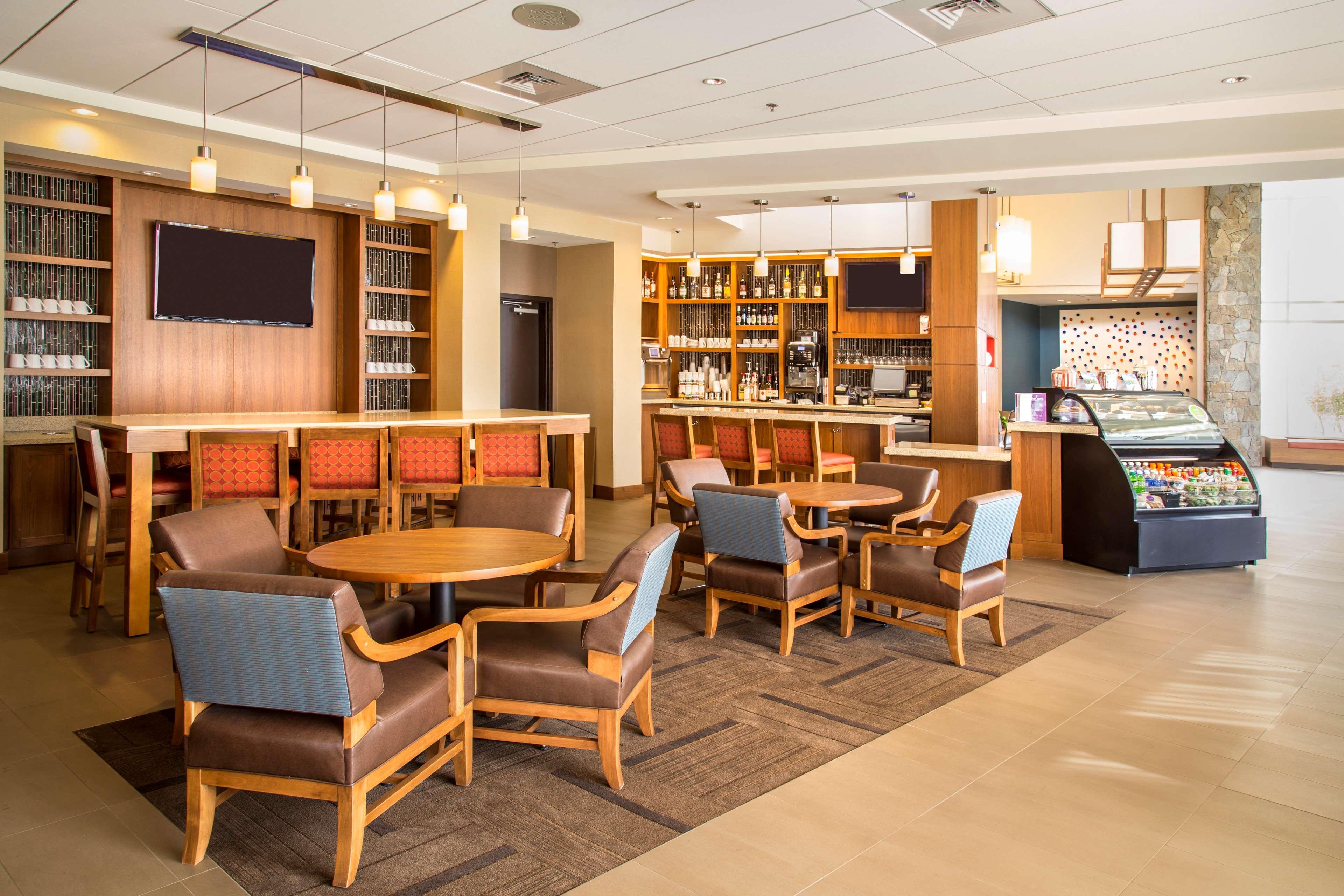 Hyatt Place Шарлотсвилл Экстерьер фото
